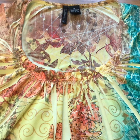 Simple multicolored Top - Picture 2 of 2